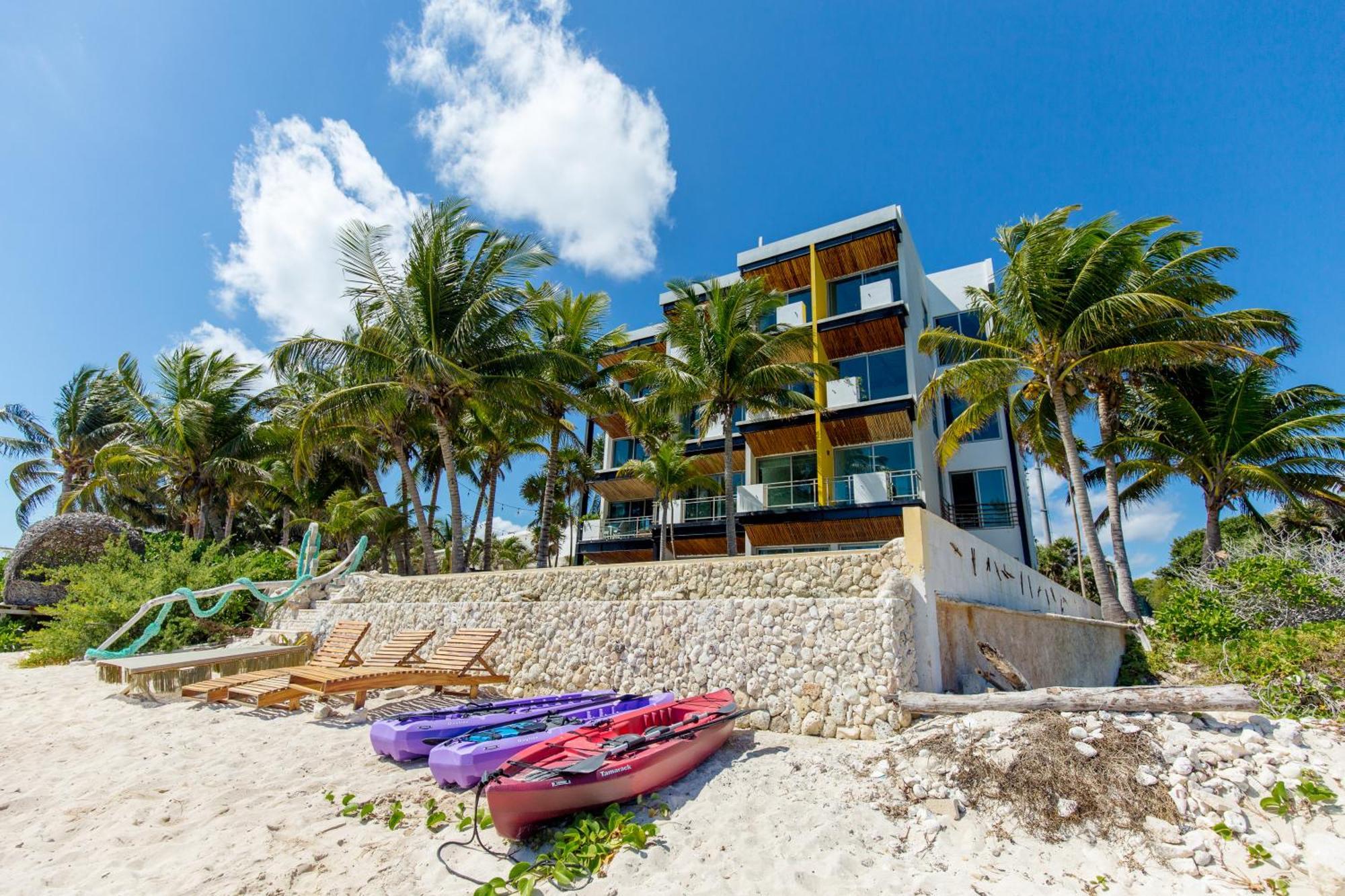 Angelina 28 Beachfront And Family Apartments - Modern And Relaxing Long Stays - 20 Min From Cancun Airport Puerto Morelos Exterior photo