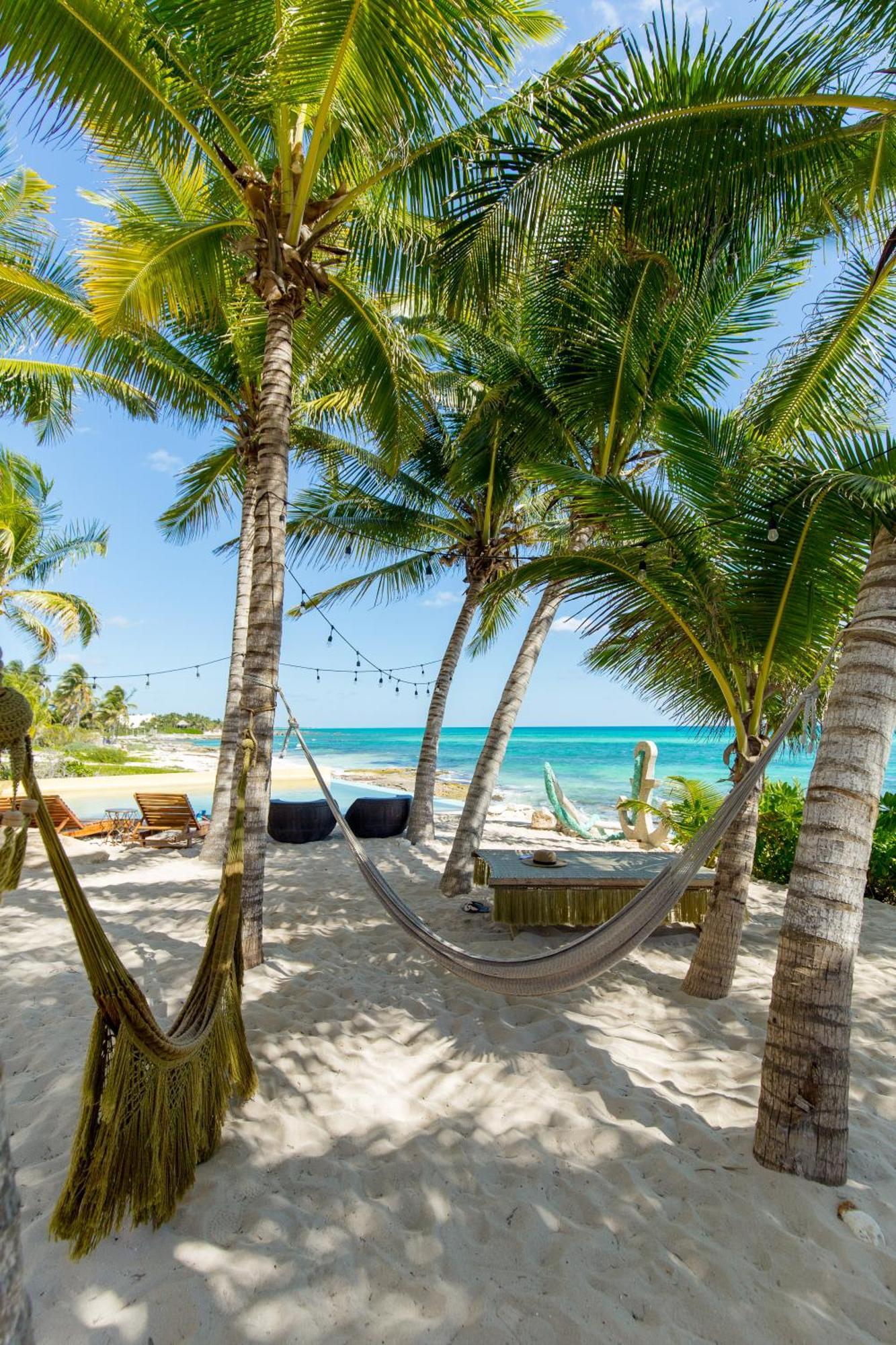 Angelina 28 Beachfront And Family Apartments - Modern And Relaxing Long Stays - 20 Min From Cancun Airport Puerto Morelos Exterior photo
