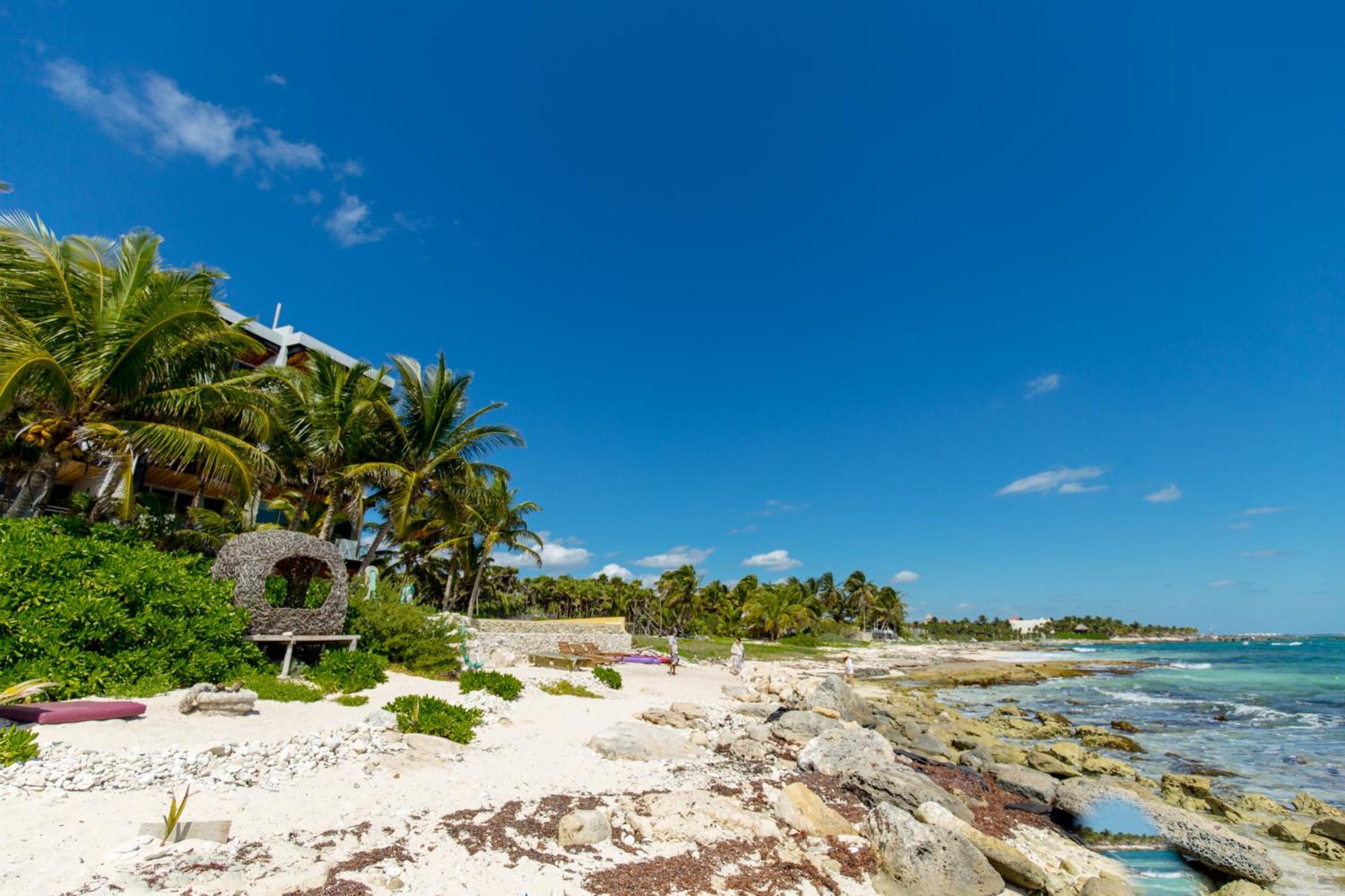 Angelina 28 Beachfront And Family Apartments - Modern And Relaxing Long Stays - 20 Min From Cancun Airport Puerto Morelos Exterior photo